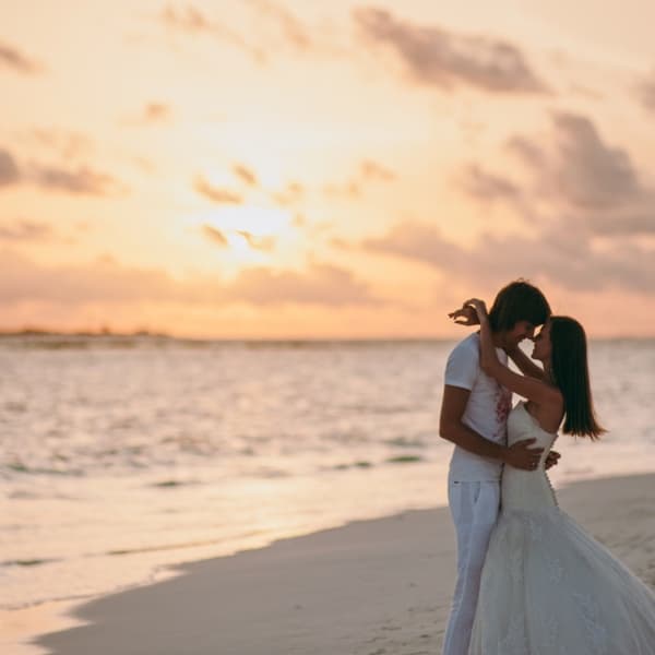 Sandy Spa & Dream Wedding