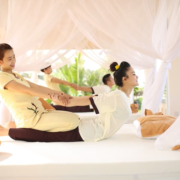 Sandy Spa & Dream Wedding